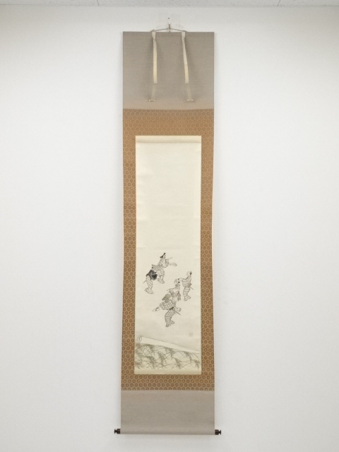 JAPANESE HANGING SCROLL / HAND PAINTED / PEOPLE IN THE PAST